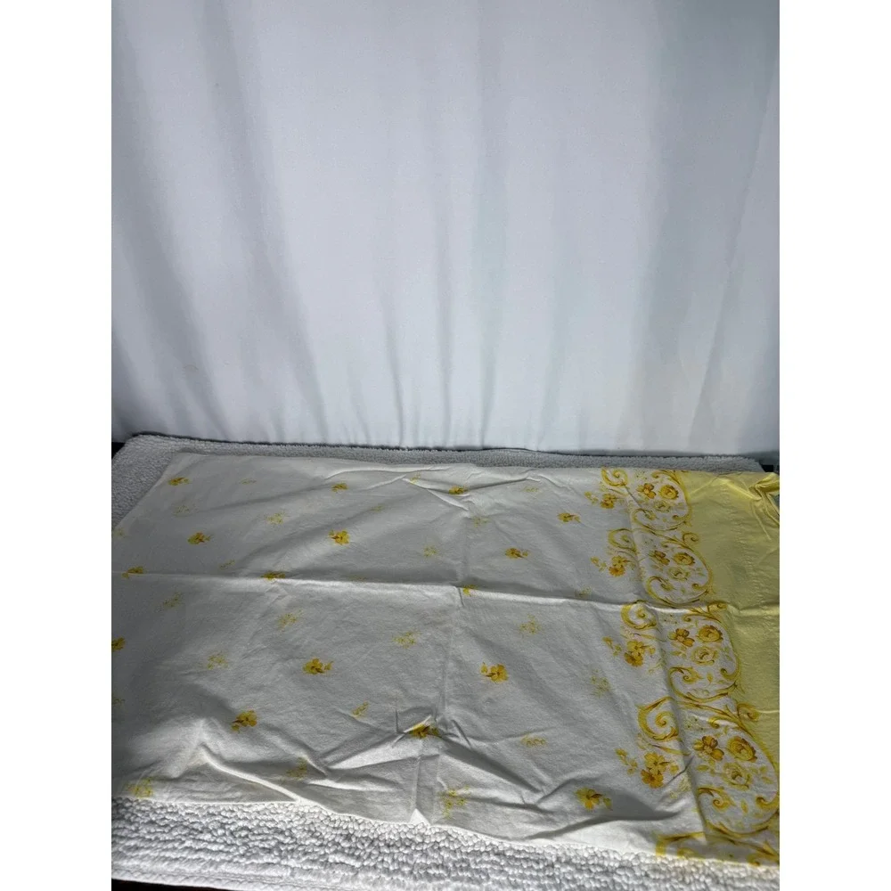 Vintage Yellow Floral Scroll Pillowcases‎ Set of 2 Queen Damask Luxury